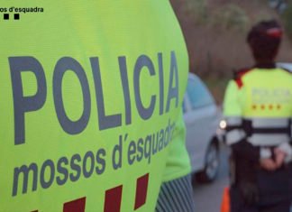 Encuentran a un bebé muerto en un contenedor de basura en Barcelona
