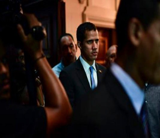 La justicia de Venezuela investiga a Juan Guaidó por la crisis eléctrica en el país