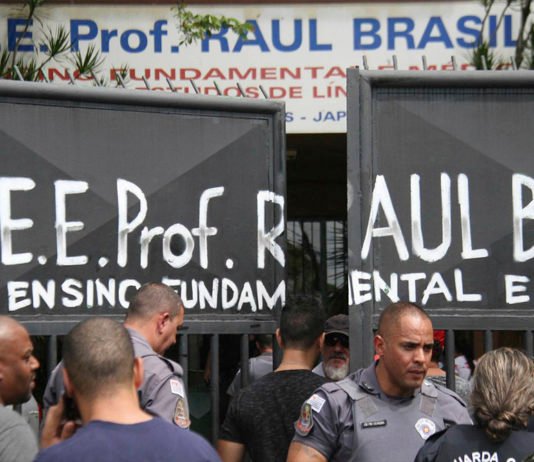 Dos jóvenes matan a cuatro alumnos y dos trabajadores antes de suicidarse en Brasil