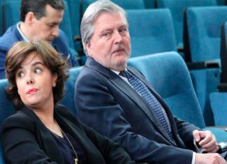 El exministro de Cultura y portavoz del Gobierno Íñigo Méndez de Vigo deja la política