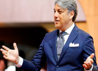 Luca de Meo: “Un eléctrico genera un 30% menos de horas de trabajo”