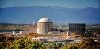 Las eléctricas alcanzan un acuerdo para prorrogar la vida de la central de Almaraz