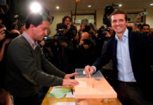Casado, último candidato en acudir a las urnas: «es importante que todos votemos unidos»