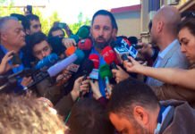 Santiago Abascal, Vota