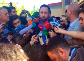 Santiago Abascal, Vota