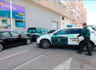 Hallan muerta y semidesnuda a una joven en un polígono de Torrevieja