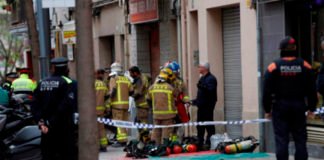 Una madre y sus dos hijos pequeños mueren en un incendio en su casa de L’Hospitalet