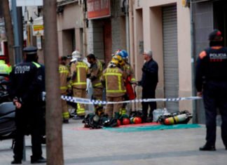 Una madre y sus dos hijos pequeños mueren en un incendio en su casa de L’Hospitalet