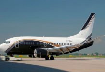 Un Boeing 737 aterriza de emergencia en Madrid tras provocar el pánico en los pasajeros