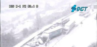 Accidente múltiple en la A-1 en Somosierra por culpa de la nieve