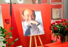 El Adiós a Rubalcaba incidentado por un anonimo