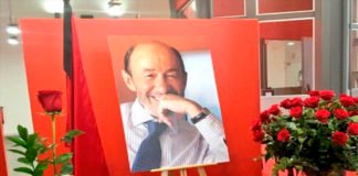 El Adiós a Rubalcaba incidentado por un anonimo