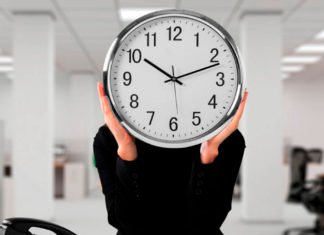 Este domingo entra en vigor la obligación de fichar en el trabajo: ¿en qué consiste el registro horario?