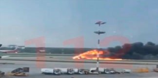 41 muertos tras arder un avión en Moscú por culpa de un rayo