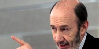 El Rey y el mundo político dan su apoyo a Alfredo Pérez Rubalcaba