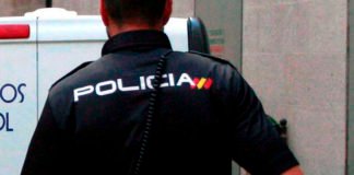 A juicio 4 policías nacionales acusados de proteger a 9 traficantes en la ‘Zamburiña’