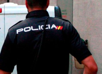 A juicio 4 policías nacionales acusados de proteger a 9 traficantes en la ‘Zamburiña’