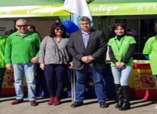 Una repudiada en Vox Benidorm llamada Carmen Gomis se une a un condenado por delito electoral y multicondenado por negar el pan a sus hijos