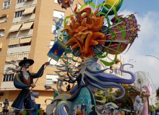 La Hoguera de La Cerámica se alza con el primer premio en Categoría Especial en las Hogueras de San Juan de Alicante 2019