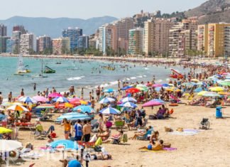 Detienen a cinco hombres por el asalto sexual a una mujer cuando salía de una playa naturista