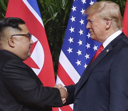 Trump invita a Kim a una reunión espontánea este fin de semana