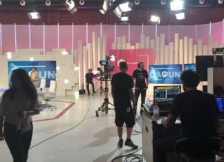 À Punt suspende en ingresos, en desequilibrio patrimonial y sigue troceando contratos