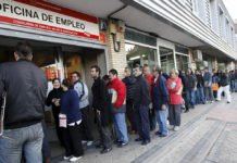 Las empresas activan los despidos para los mayores de 50 años