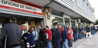 Las empresas activan los despidos para los mayores de 50 años