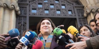 La «podemita» alcaldesa de Barcelona se sube su sueldo un 40% «porque ella lo vale»