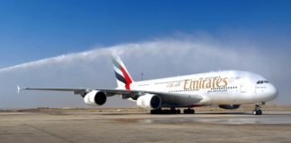 La aerolínea Emirates ofrece en España sueldos de 2.400 euros al mes y casa gratis en Dubai
