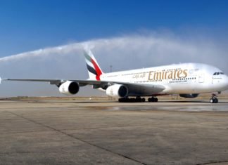 La aerolínea Emirates ofrece en España sueldos de 2.400 euros al mes y casa gratis en Dubai