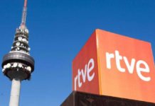 62 Diplomáticos y profesionales de RTVE se rebelan contra Rosa María Mateo por la entrevista al «terrorista convicto» Otegui
