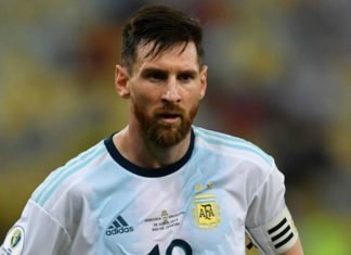 Conmebol evalúa una doble sanción para Leo Messi