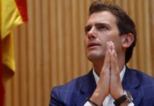 Albert Rivera se encuentra ingresado en un hospital por gastroenteritis aguda, probablemente por salmonela