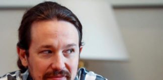 Pablo Iglesias irrita a Pedro Sánchez con su consulta para entrar en el Gobierno