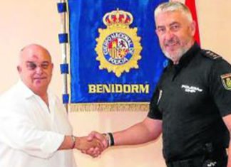 Herido un alcalde del PP mientras trataba de detener a un ladrón en Benidorm
