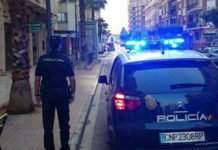 La Policía Nacional detiene a cuatro personas y clausura otro punto de venta de drogas en Alicante