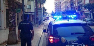 La Policía Nacional detiene a cuatro personas y clausura otro punto de venta de drogas en Alicante