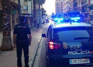 La Policía Nacional detiene a cuatro personas y clausura otro punto de venta de drogas en Alicante
