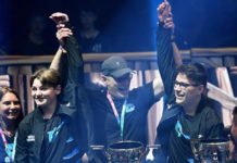 Nyhrox, y su compañero Aqua de 16 años de edad son el primer dúo campeón del mundo de FORNITE, ganando el premio de «3 millones de dolares»