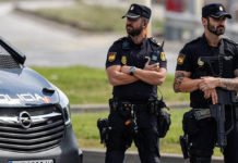 Detienen en Murcia a 7 individuos con más de dos toneladas de hachís y cinco armas de fuego