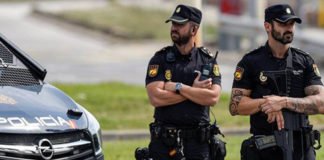 Detienen en Murcia a 7 individuos con más de dos toneladas de hachís y cinco armas de fuego