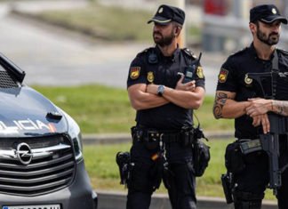 Detienen en Murcia a 7 individuos con más de dos toneladas de hachís y cinco armas de fuego