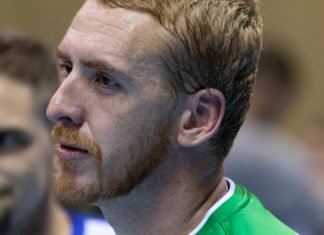 El Balonmano Benidorm amplía contrato a su portero internacional de Brasil Leo Vial