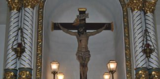 Benidorm y l´Alfàs del Pi rezan para que las elecciones generales no «caigan» en su día grande de Fiestas Patronales en noviembre