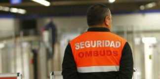 8.000 trabajadores de la empresa de seguridad Ombuds llevan sin cobrar tres meses mientras son abandonados por políticos, sindicatos y medios afines al régimen socialista