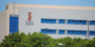 Cinco detenidos en Benidorm por agresión sexual «en manada» a una joven noruega de l´Alfàs del Pi