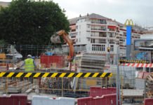 Nene….¡cuánta caca hay entre algunos políticos de Benidorm!