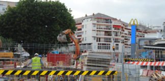 Nene….¡cuánta caca hay entre algunos políticos de Benidorm!