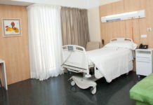 Don Juan Carlos evoluciona favorablemente según el parte médico de las 13.00 horas de este domingo